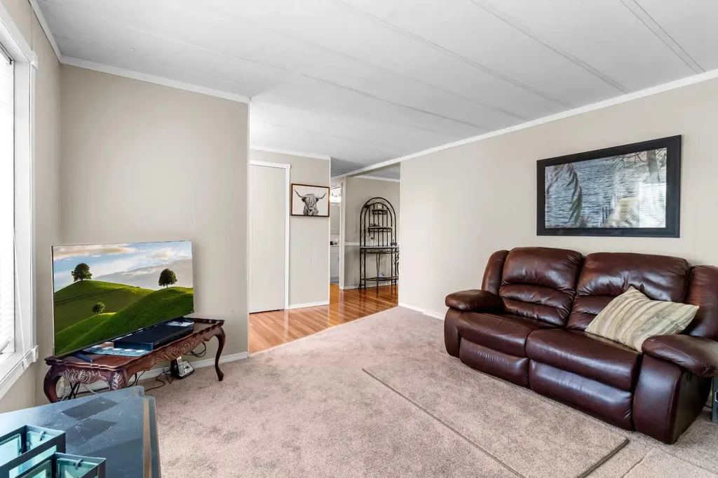 24508 Twp Road 361 Rural Red Deer County AB T0M 1R0