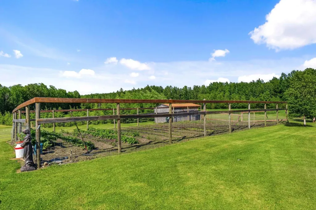 13, 124026 Township Road 591 Road Rural Woodlands County AB T7S 1P2