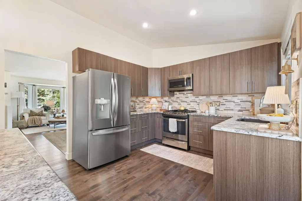 36 Sunvista Place SE Calgary AB T2X 2T4