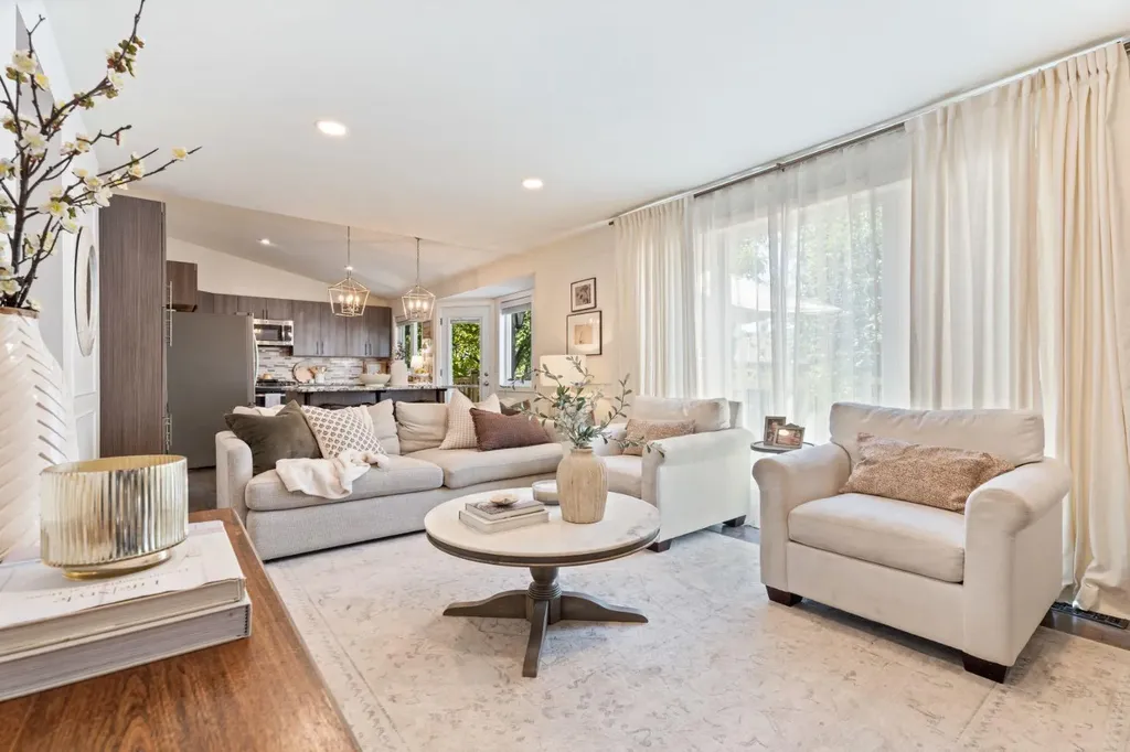36 Sunvista Place SE Calgary AB T2X 2T4