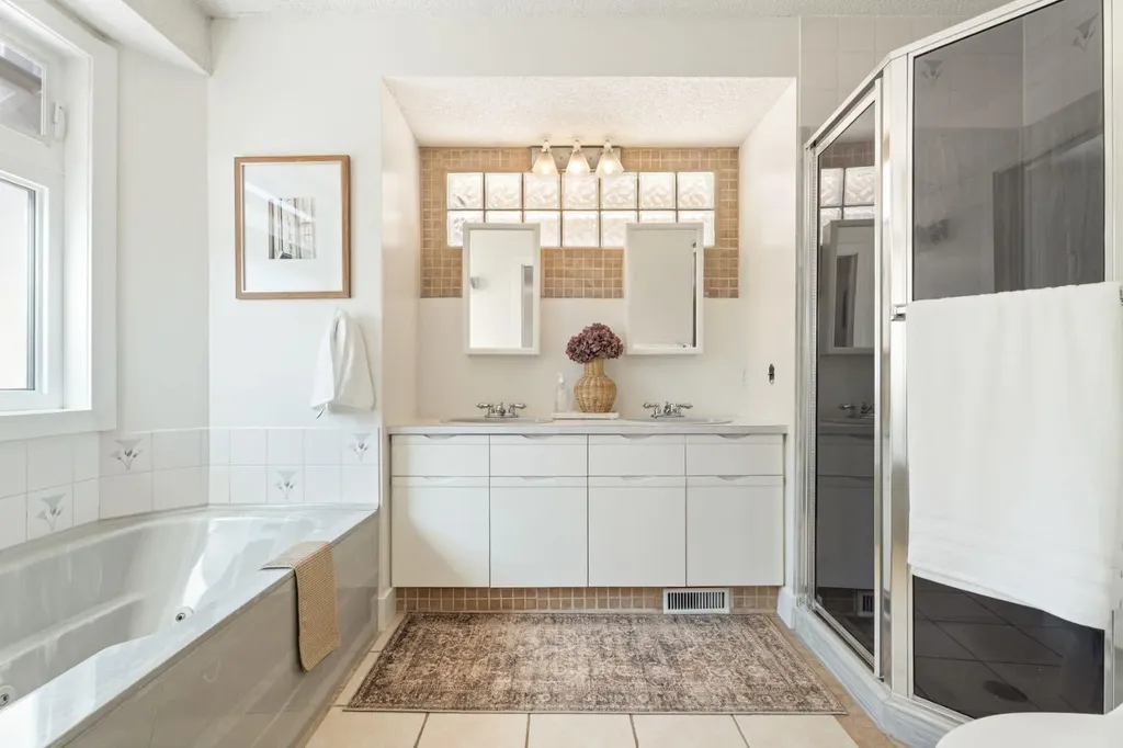 36 Sunvista Place SE Calgary AB T2X 2T4