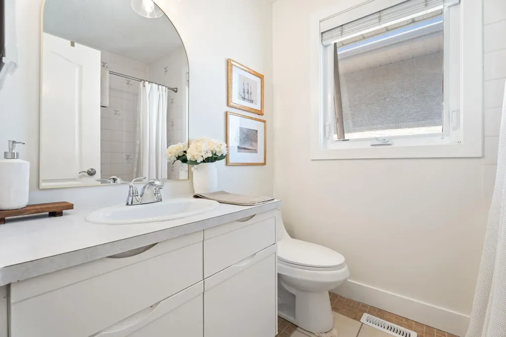 36 Sunvista Place SE Calgary AB T2X 2T4