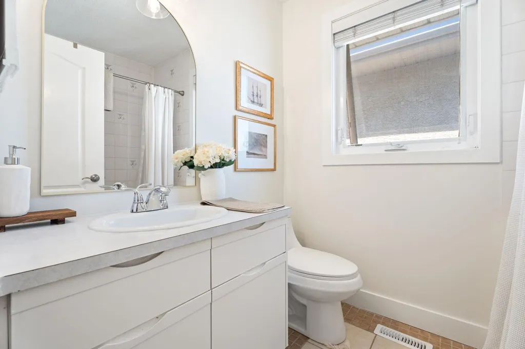 36 Sunvista Place SE Calgary AB T2X 2T4