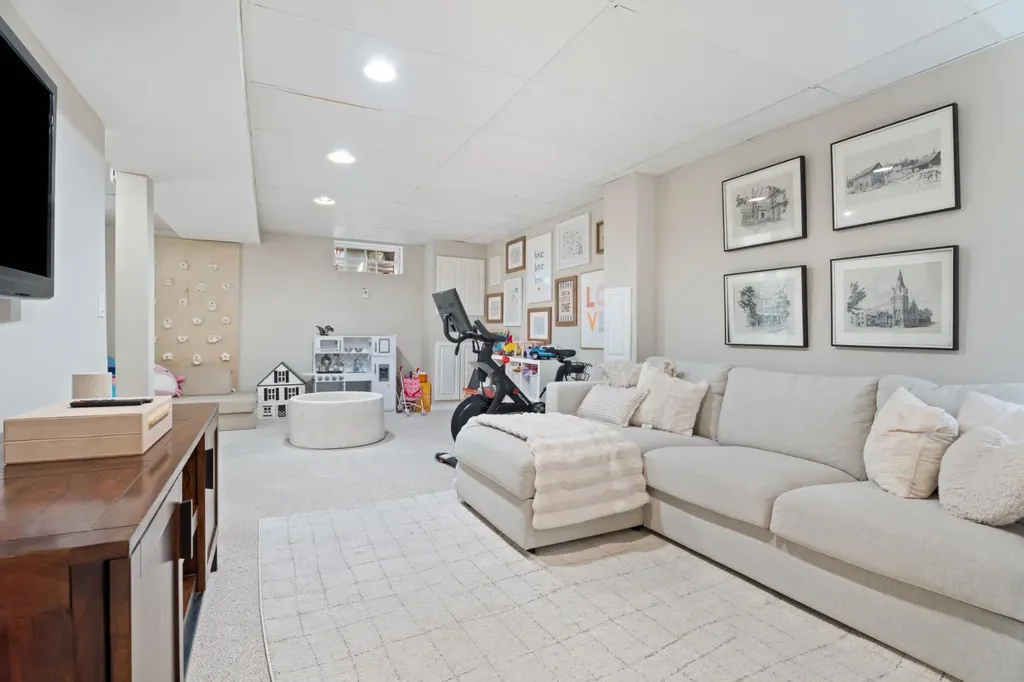 36 Sunvista Place SE Calgary AB T2X 2T4