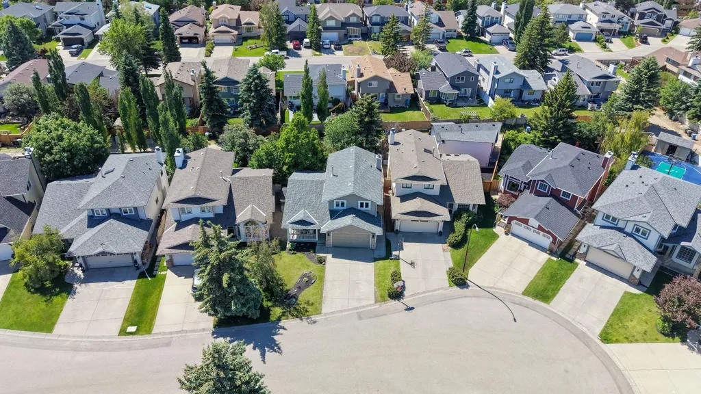 36 Sunvista Place SE Calgary AB T2X 2T4
