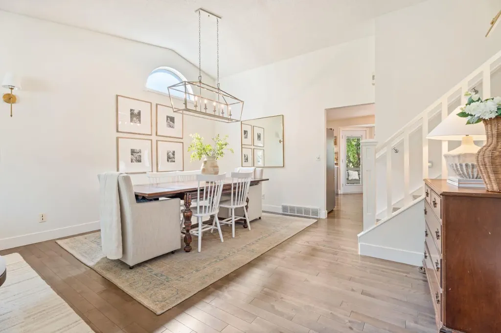 36 Sunvista Place SE Calgary AB T2X 2T4