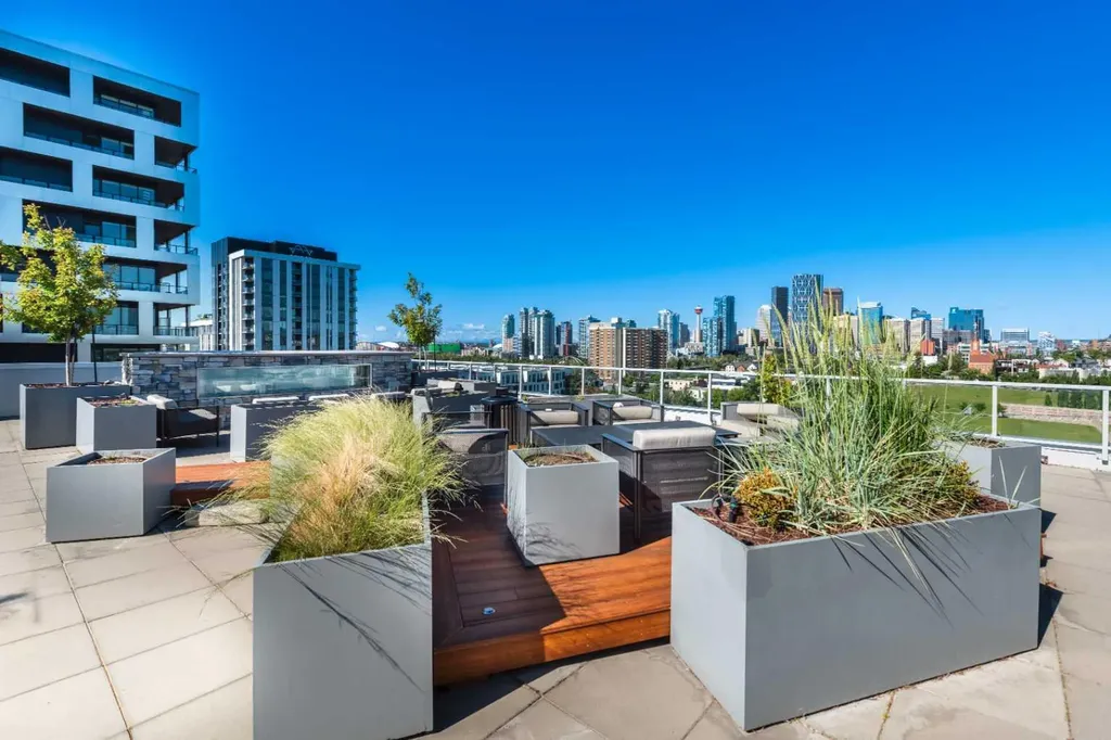 88 9 Street NE Calgary AB T2E 4E1