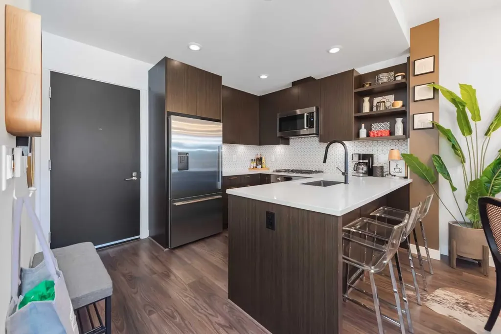 88 9 Street NE Calgary AB T2E 4E1