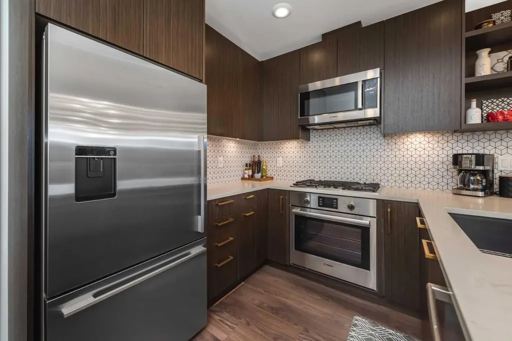 88 9 Street NE Calgary AB T2E 4E1