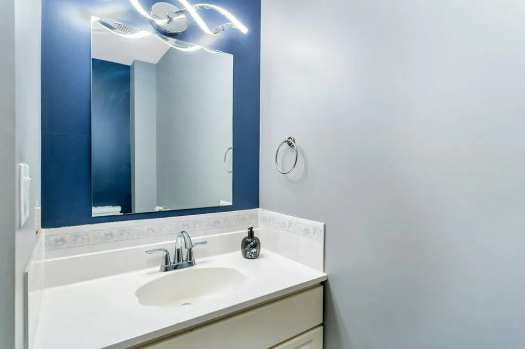 4917 Womacks Road Blackfalds AB T0M0J0