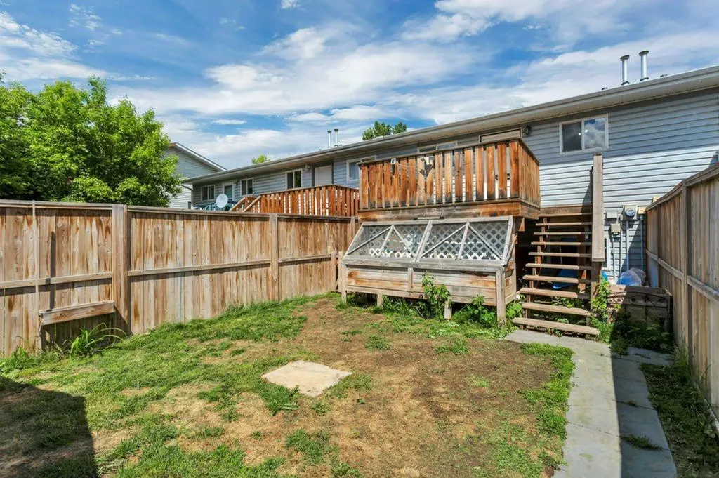 4917 Womacks Road Blackfalds AB T0M0J0