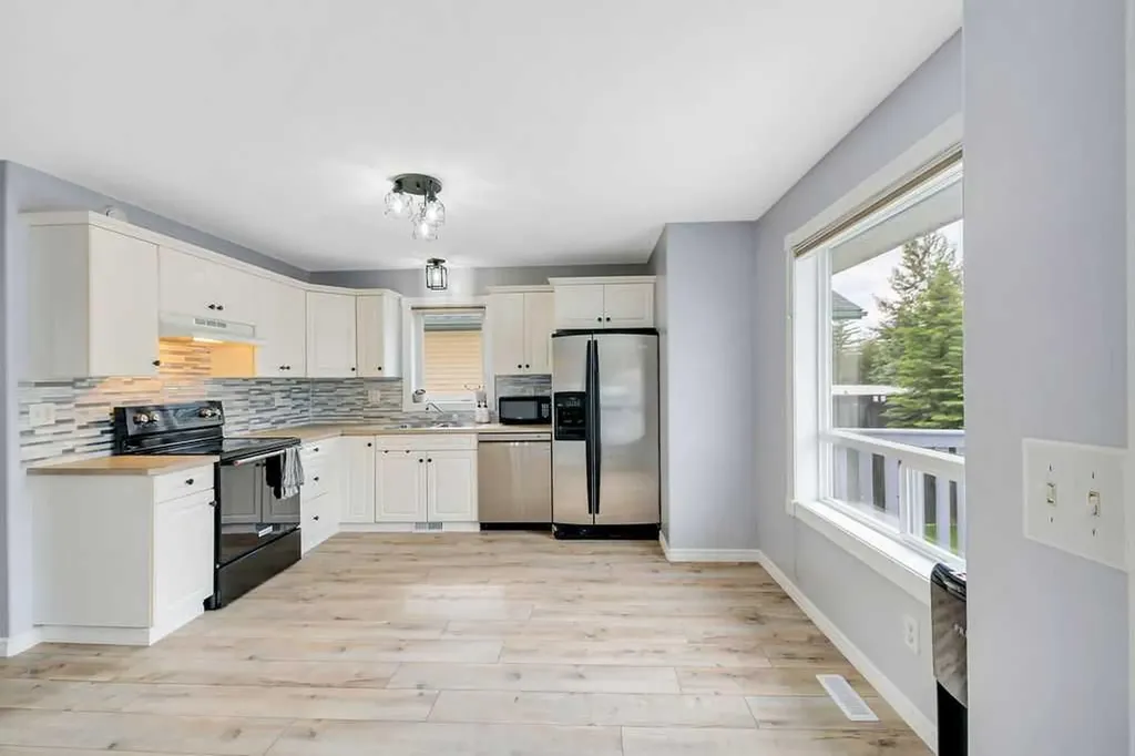 67 Durand Crescent Red Deer AB T4P 2P4