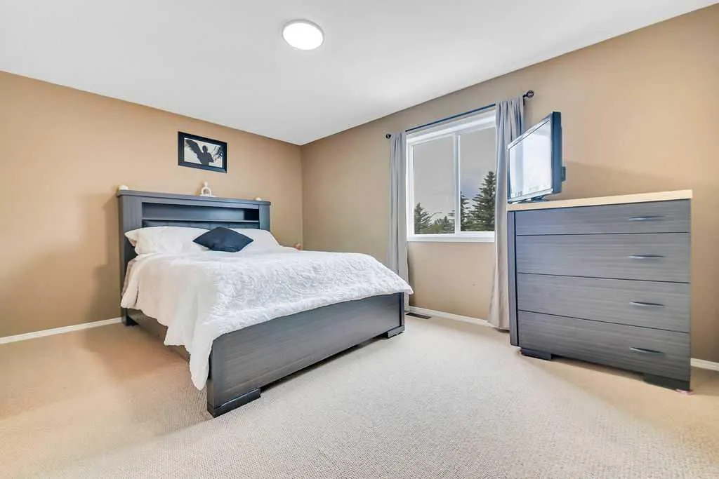 67 Durand Crescent Red Deer AB T4P 2P4