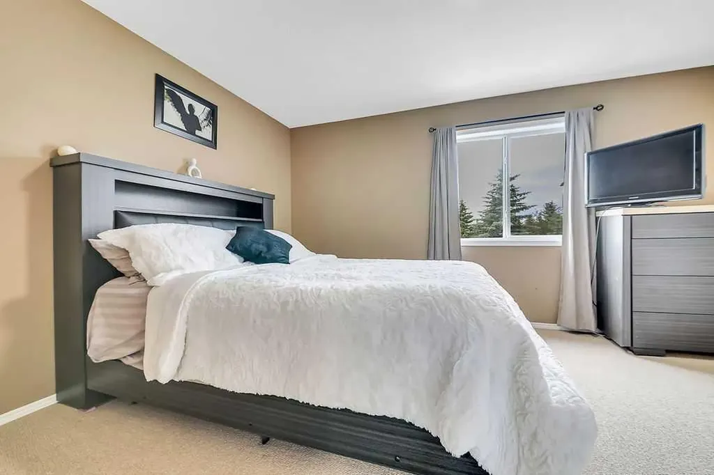 67 Durand Crescent Red Deer AB T4P 2P4