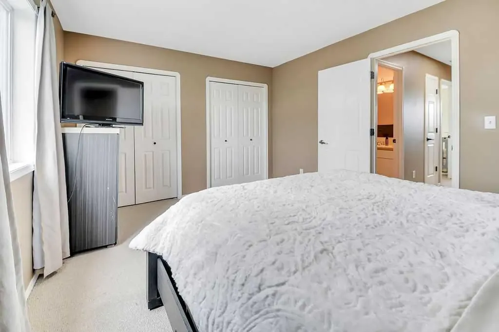 67 Durand Crescent Red Deer AB T4P 2P4
