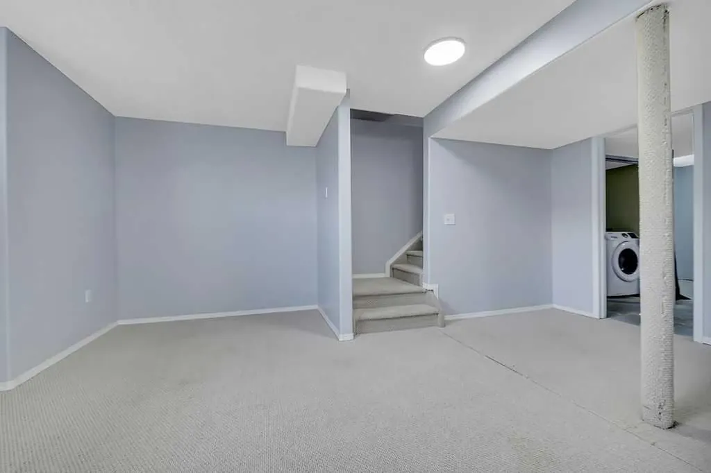 67 Durand Crescent Red Deer AB T4P 2P4