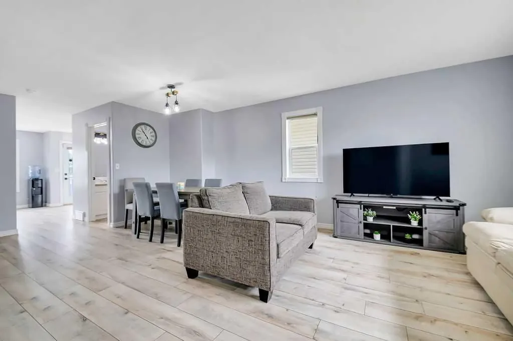 67 Durand Crescent Red Deer AB T4P 2P4