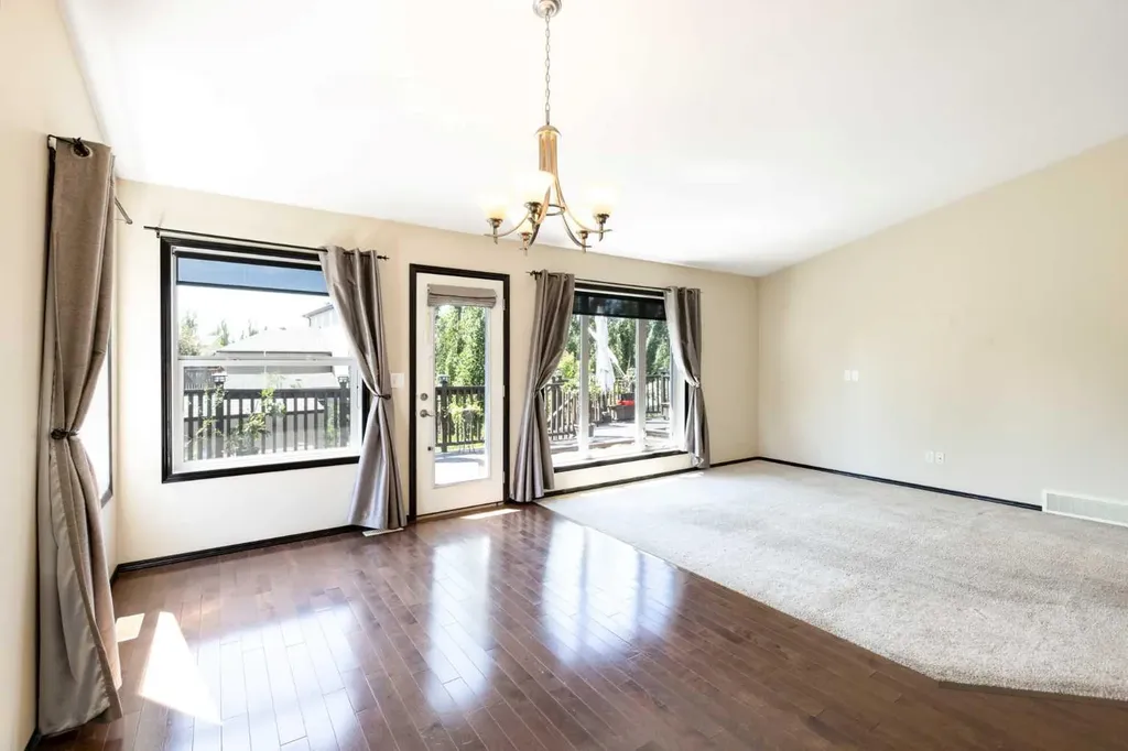 59 Burris Pointe Lacombe AB T4L 0A3