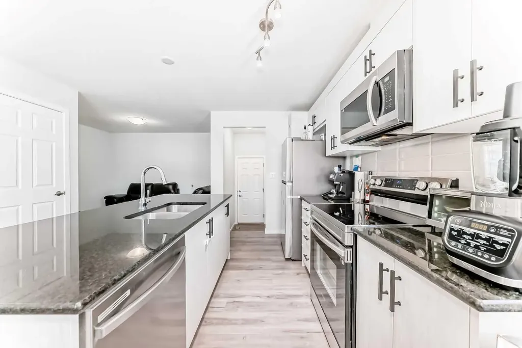 181 Yorkville Boulevard SW Calgary AB T2X 0R4