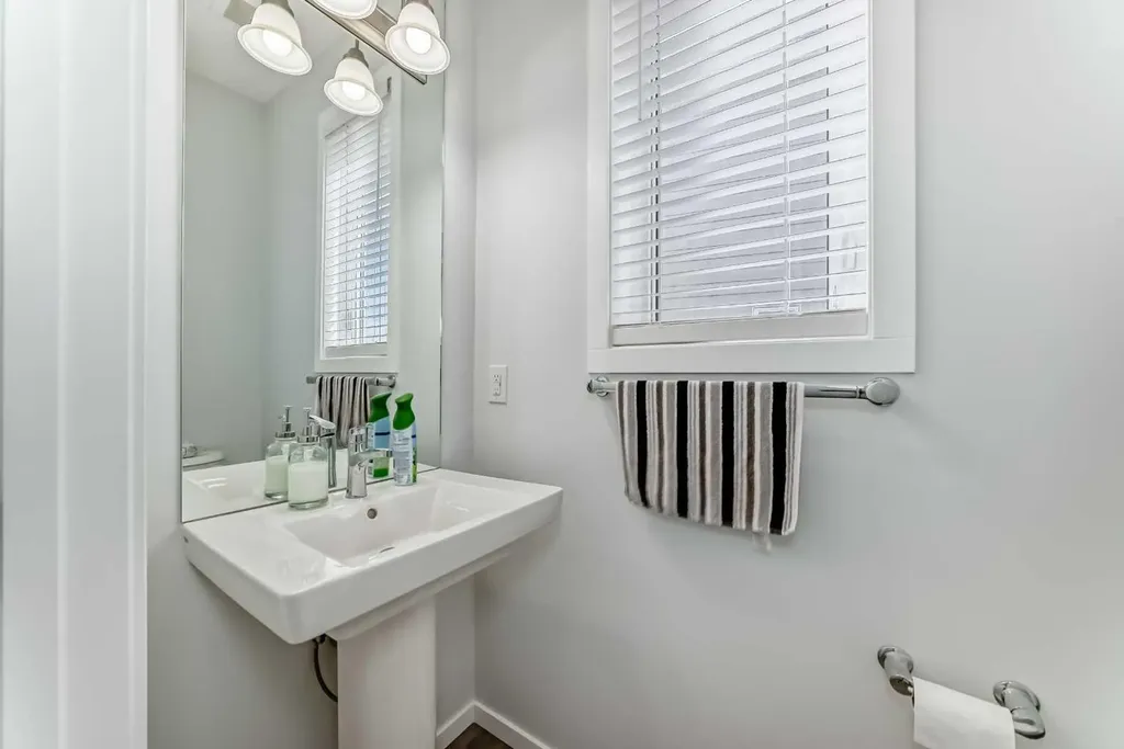 181 Yorkville Boulevard SW Calgary AB T2X 0R4