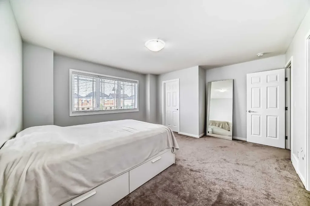 181 Yorkville Boulevard SW Calgary AB T2X 0R4