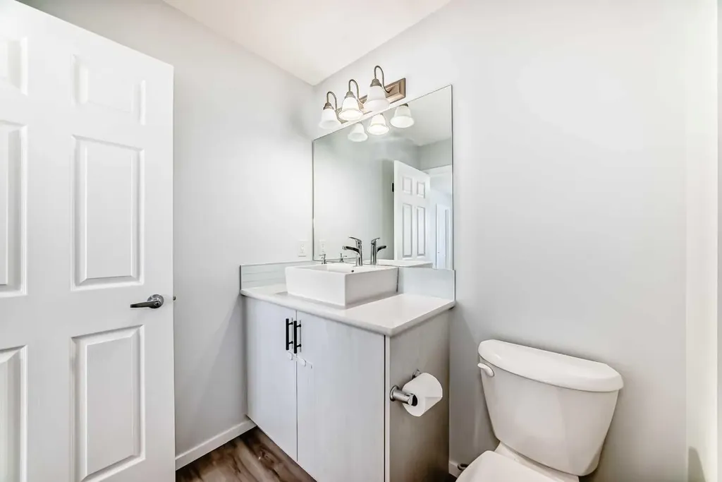 181 Yorkville Boulevard SW Calgary AB T2X 0R4