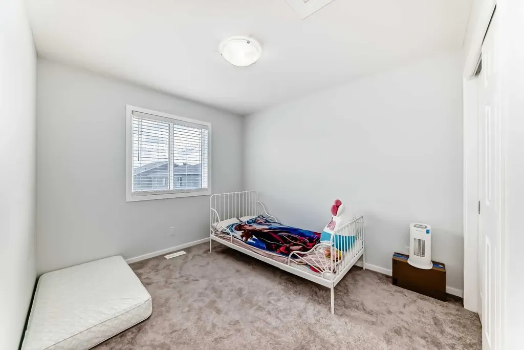 181 Yorkville Boulevard SW Calgary AB T2X 0R4