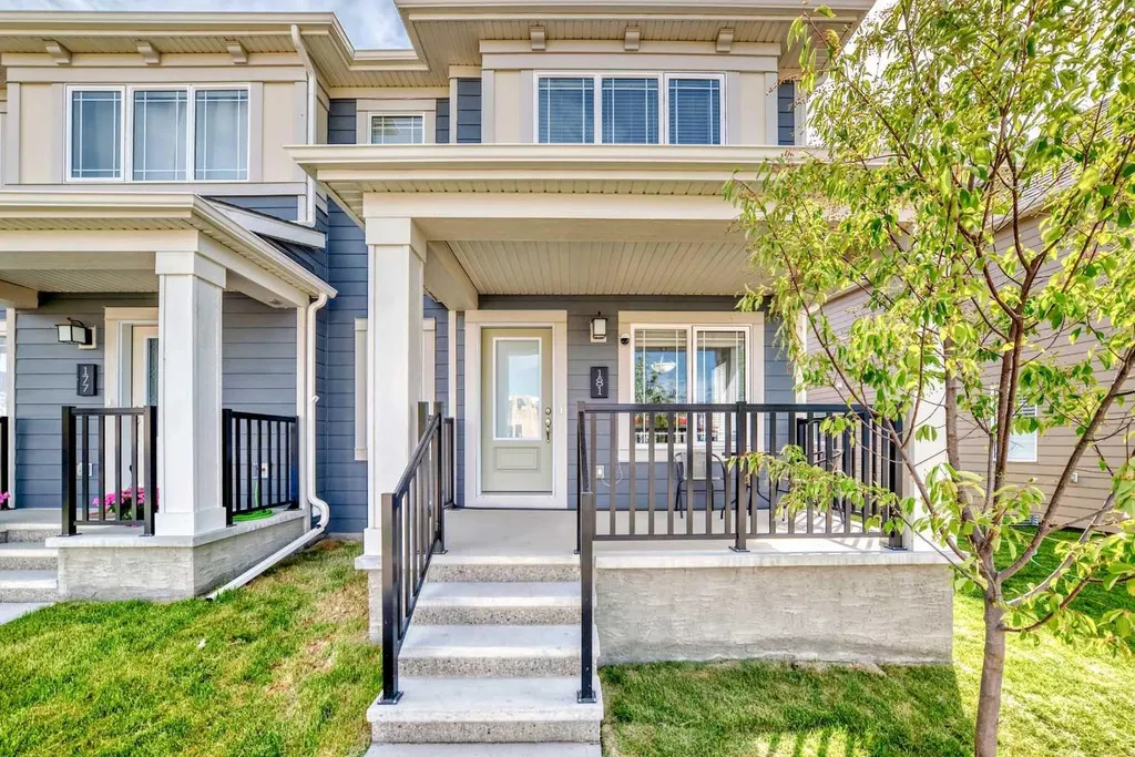 181 Yorkville Boulevard SW Calgary AB T2X 0R4