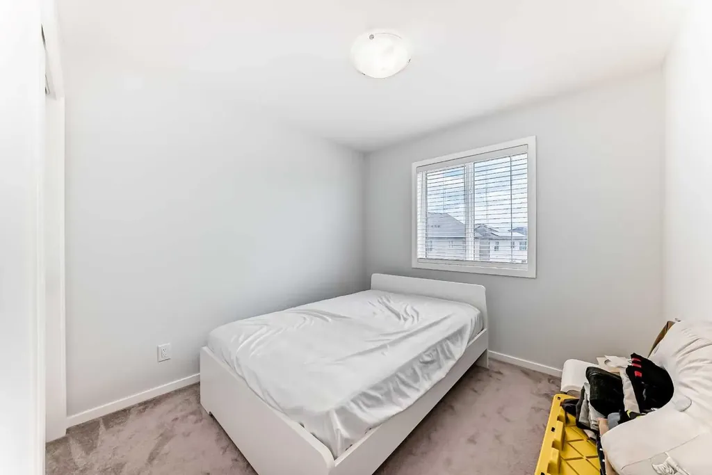 181 Yorkville Boulevard SW Calgary AB T2X 0R4