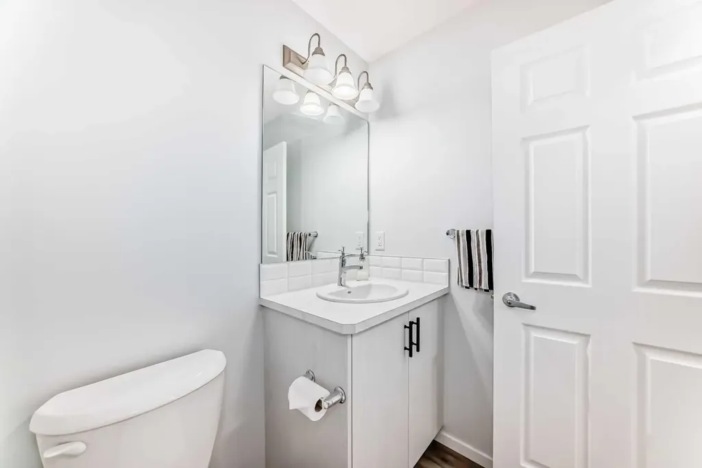 181 Yorkville Boulevard SW Calgary AB T2X 0R4