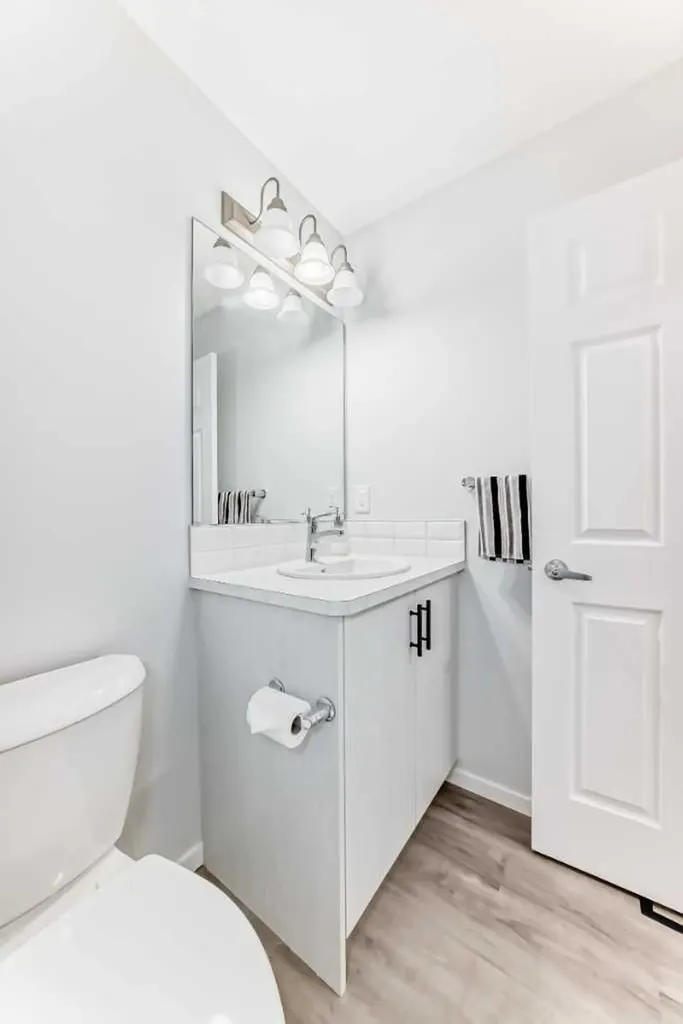 181 Yorkville Boulevard SW Calgary AB T2X 0R4