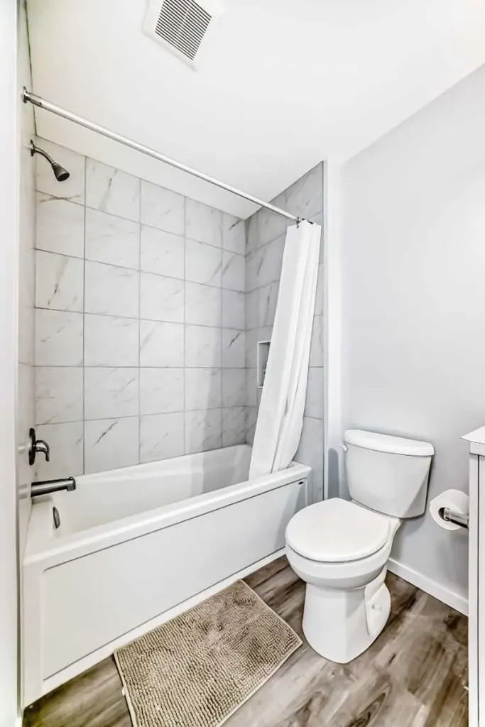 181 Yorkville Boulevard SW Calgary AB T2X 0R4