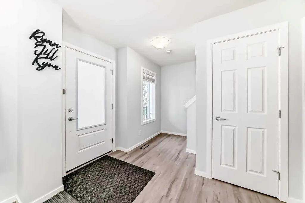 181 Yorkville Boulevard SW Calgary AB T2X 0R4