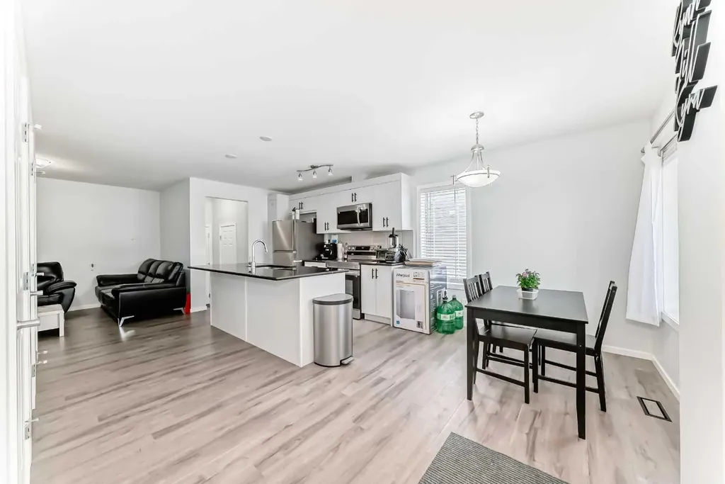 181 Yorkville Boulevard SW Calgary AB T2X 0R4