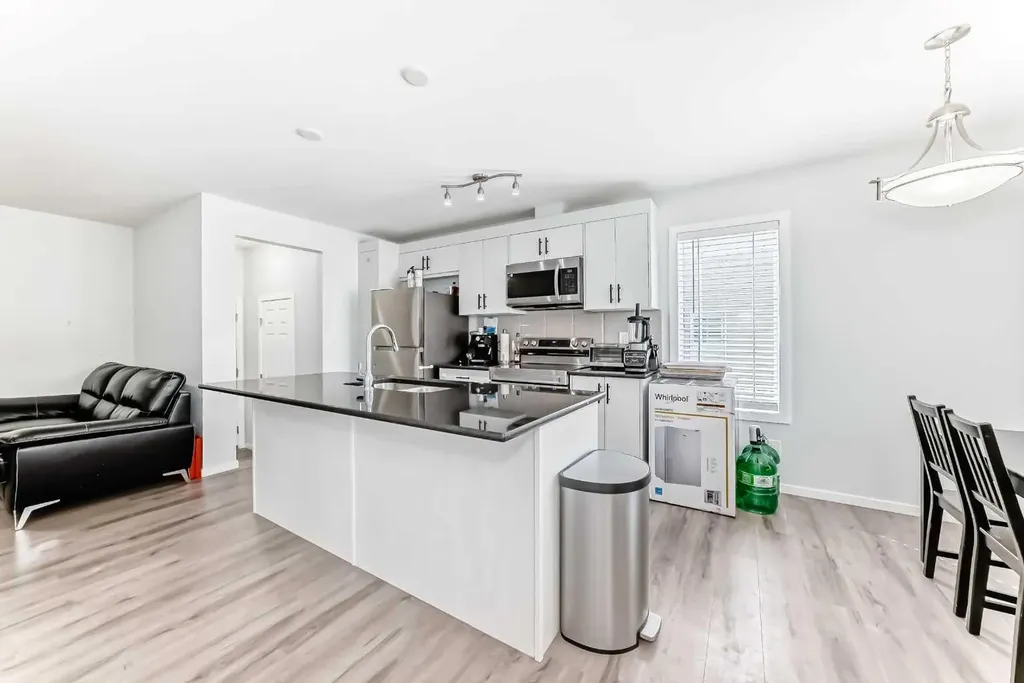 181 Yorkville Boulevard SW Calgary AB T2X 0R4