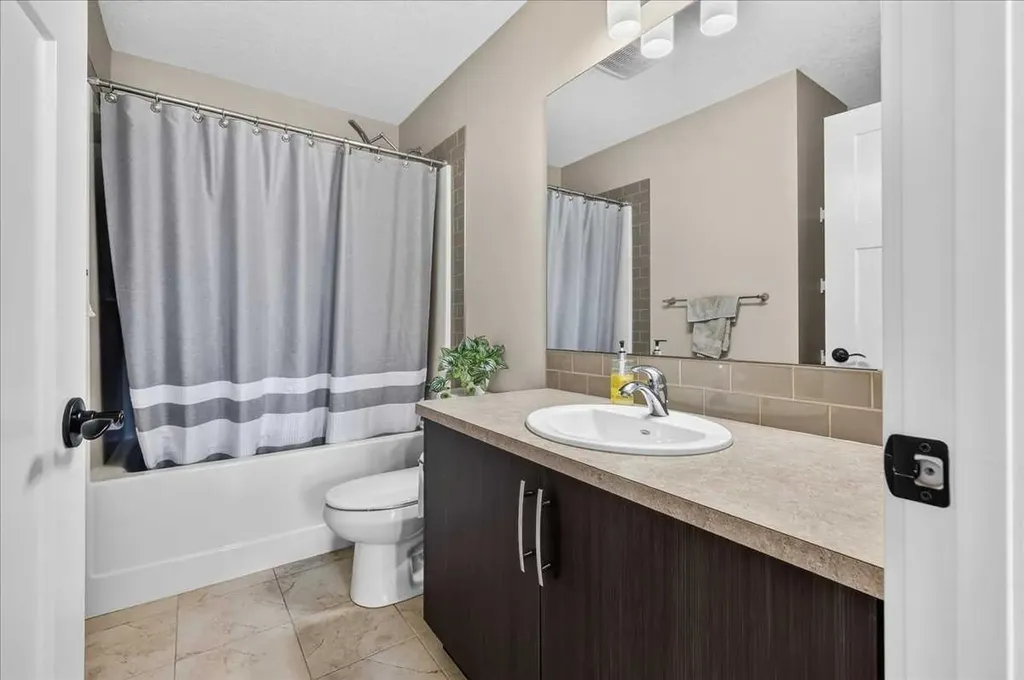 61 Hanson Lane NE Langdon AB T0J 1X1
