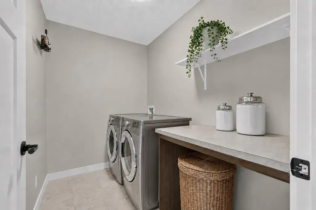 61 Hanson Lane NE Langdon AB T0J 1X1