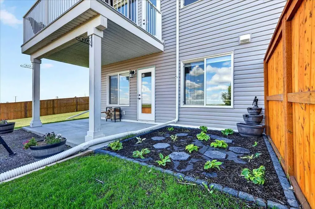 61 Hanson Lane NE Langdon AB T0J 1X1