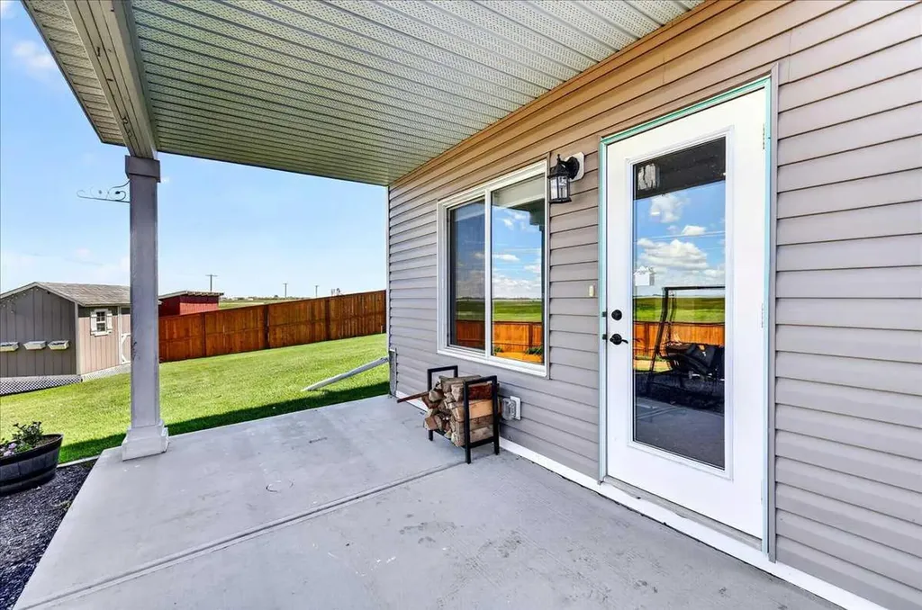 61 Hanson Lane NE Langdon AB T0J 1X1