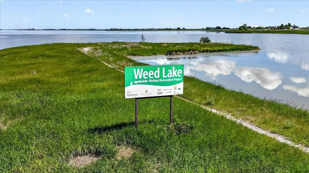 61 Hanson Lane NE Langdon AB T0J 1X1