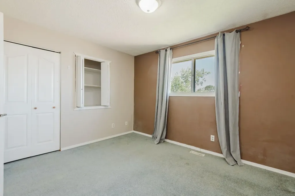 9101 100 Avenue Sexsmith AB T0H3C0
