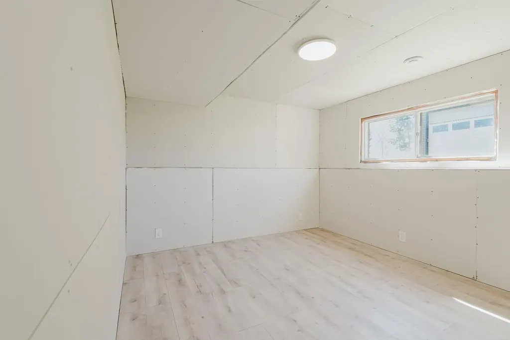 9101 100 Avenue Sexsmith AB T0H3C0