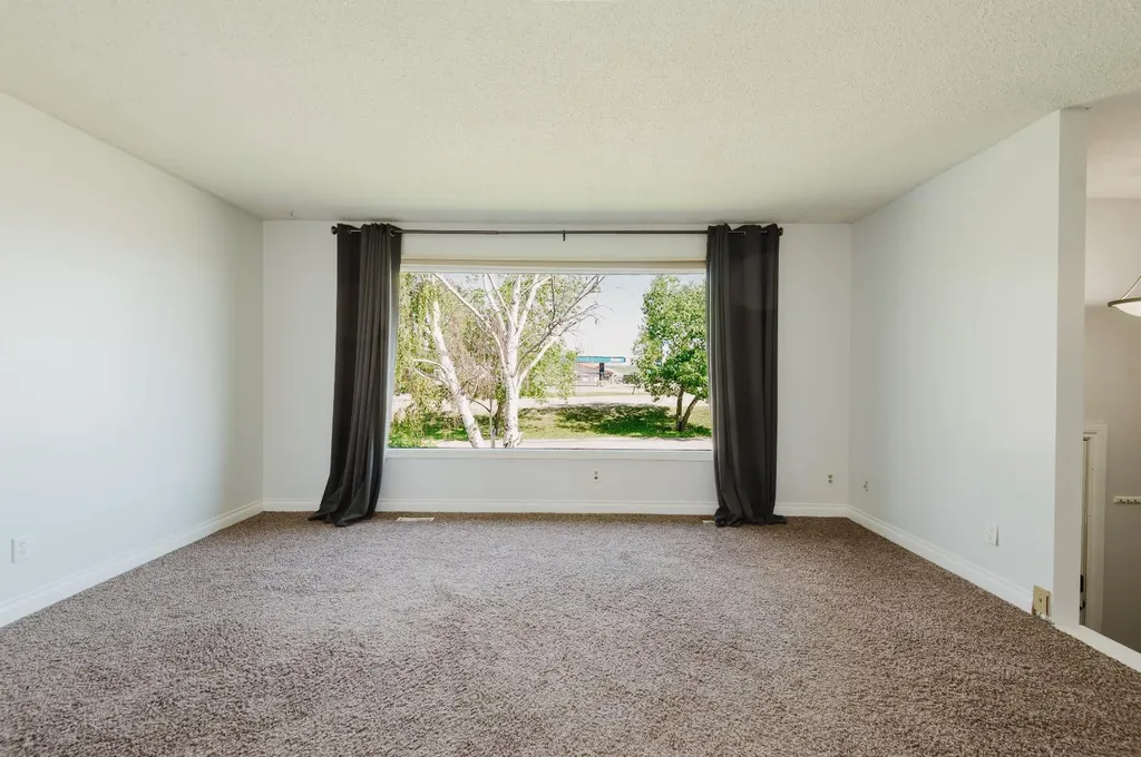 9101 100 Avenue Sexsmith AB T0H3C0