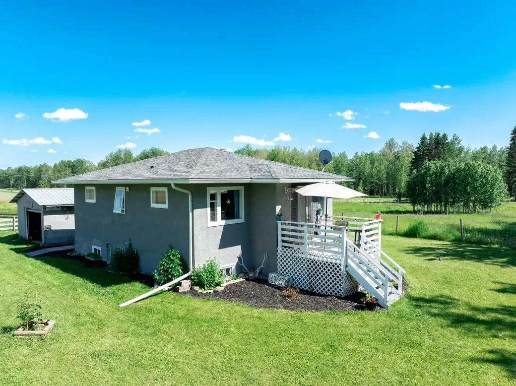 365021 Range Road 65 Caroline AB T0M 0M0