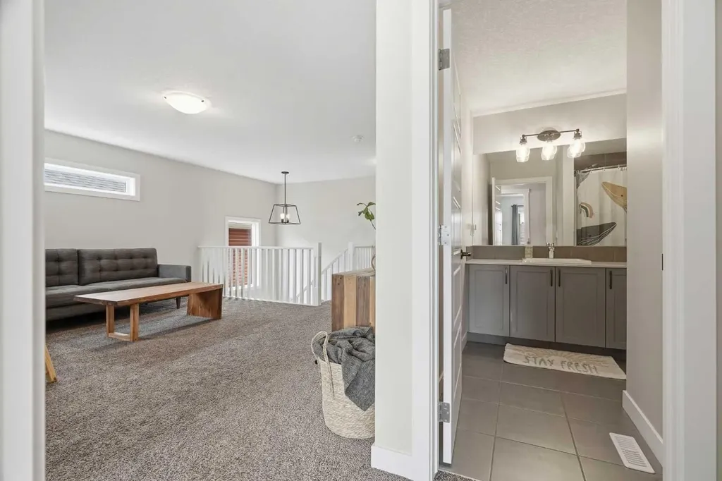26 Crestbrook Drive SW Calgary AB T3B 6G3