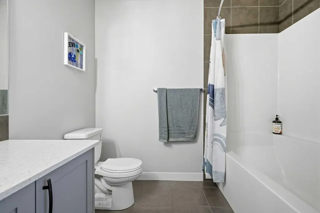 26 Crestbrook Drive SW Calgary AB T3B 6G3