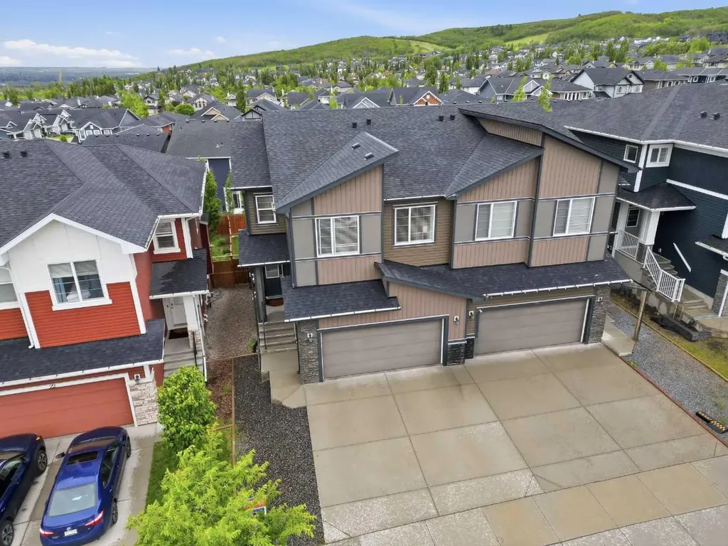 26 Crestbrook Drive SW Calgary AB T3B 6G3