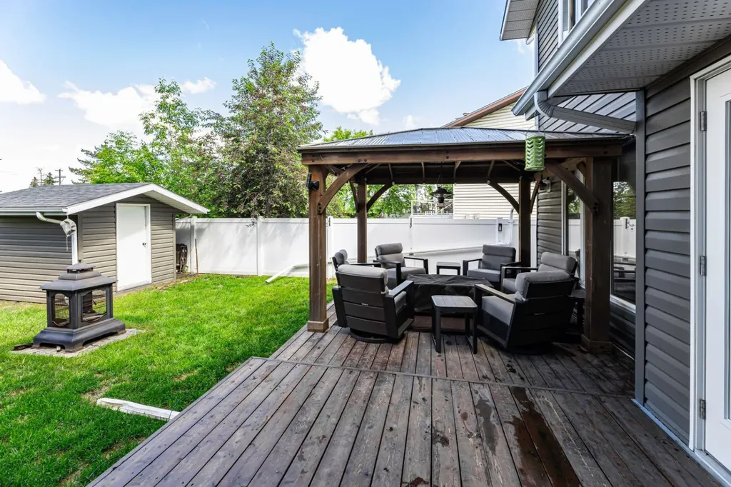 78 Dunning Crescent Red Deer AB T4R2G3