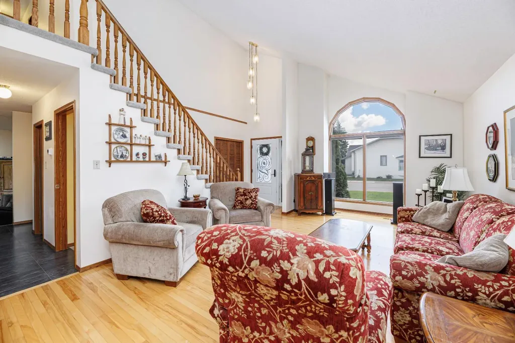 78 Dunning Crescent Red Deer AB T4R2G3