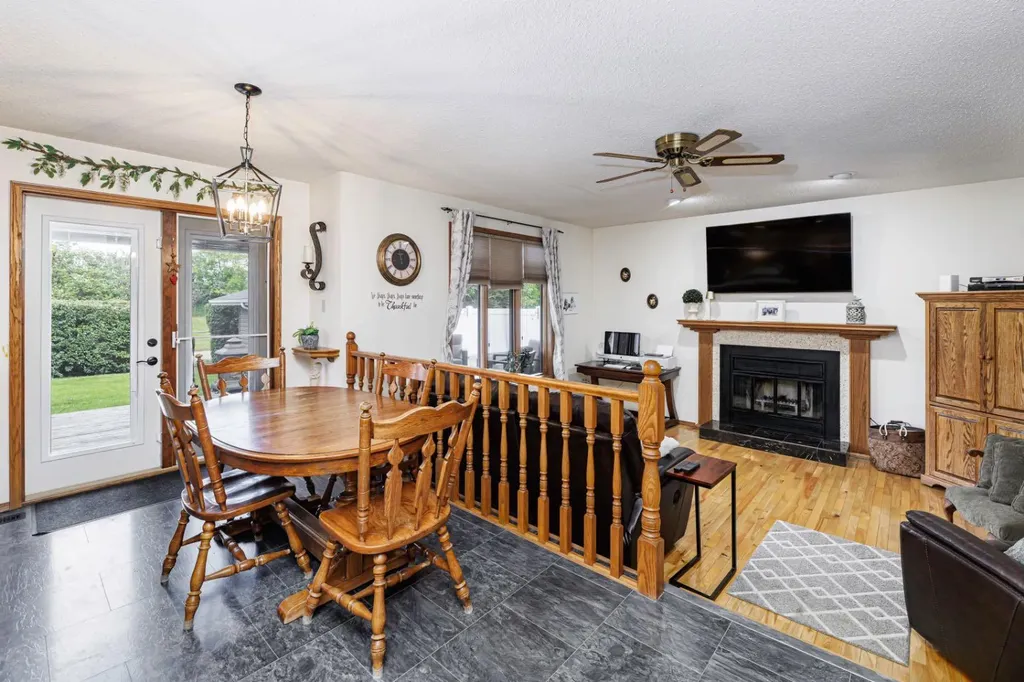 78 Dunning Crescent Red Deer AB T4R2G3